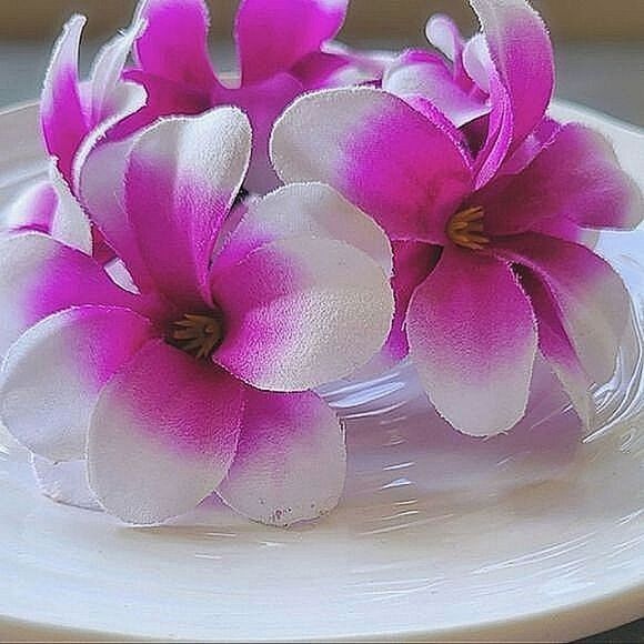 Vtg hibiscus synthetic flower hair tie - Picture 5 of 5